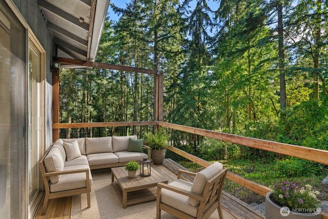 305 Blueberry Hill Road, Port Ludlow, WA 98365