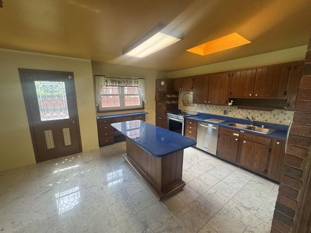 1729 Brewer Drive, Lexington, KY 40505