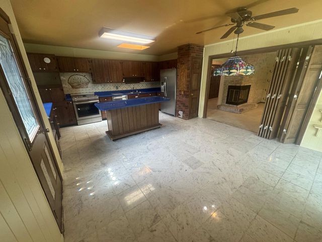 1729 Brewer Drive, Lexington, KY 40505