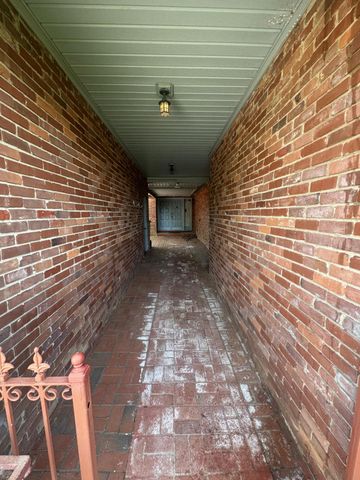 1729 Brewer Drive, Lexington, KY 40505