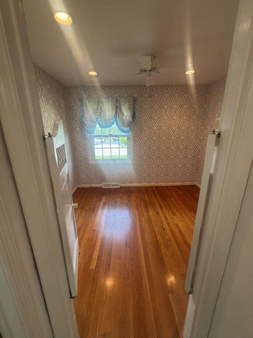 1729 Brewer Drive, Lexington, KY 40505