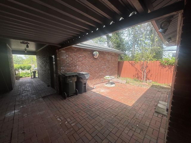 1729 Brewer Drive, Lexington, KY 40505