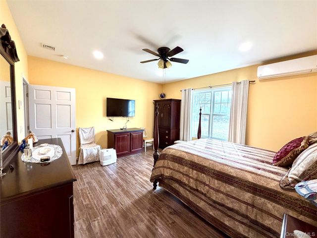 155 Willow Tree Road, Milton, NY 12547