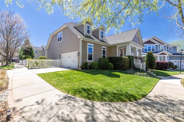 18003 Northport Drive, Cornelius, NC 28031