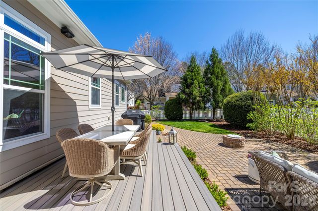 18003 Northport Drive, Cornelius, NC 28031