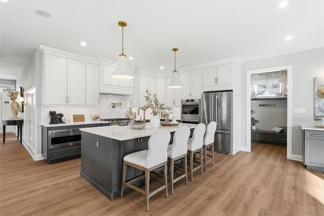 5002 Parkside Drive, Collier Twp, PA 15071