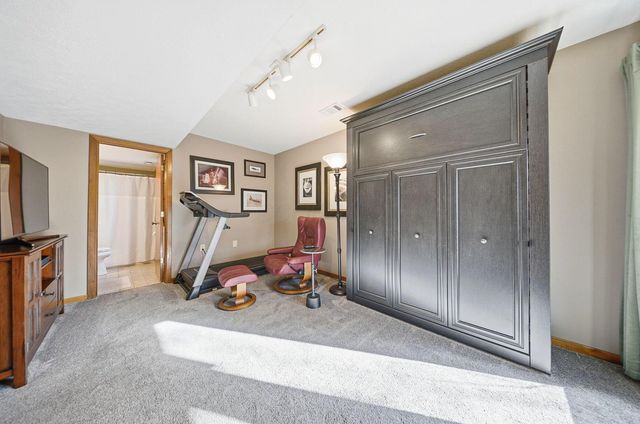 487 Beachside Drive, Westerville, OH 43081