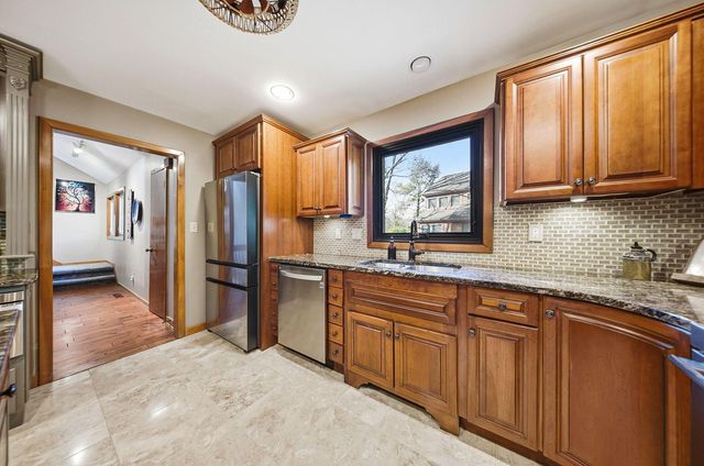 487 Beachside Drive, Westerville, OH 43081