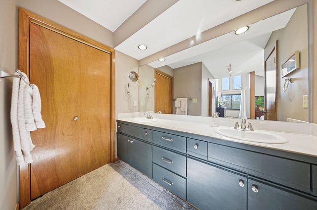 487 Beachside Drive, Westerville, OH 43081