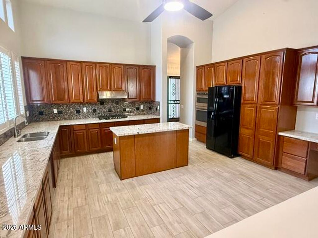 7878 S STEPHANIE Lane, Tempe, AZ 85284 — photo 3