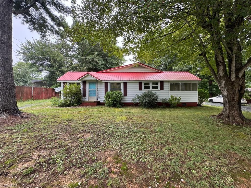 285 Crestview Church Road, Asheboro, NC 27205