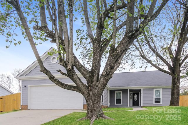 5506 Carronbridge Lane, Charlotte, NC 28216