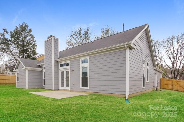 5506 Carronbridge Lane, Charlotte, NC 28216