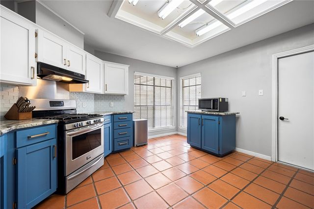 4649 Spring Fork Dr, Corpus Christi, TX 78413