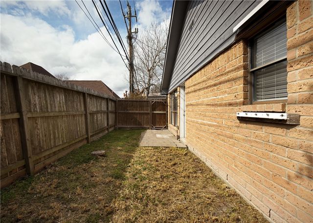 4649 Spring Fork Dr, Corpus Christi, TX 78413