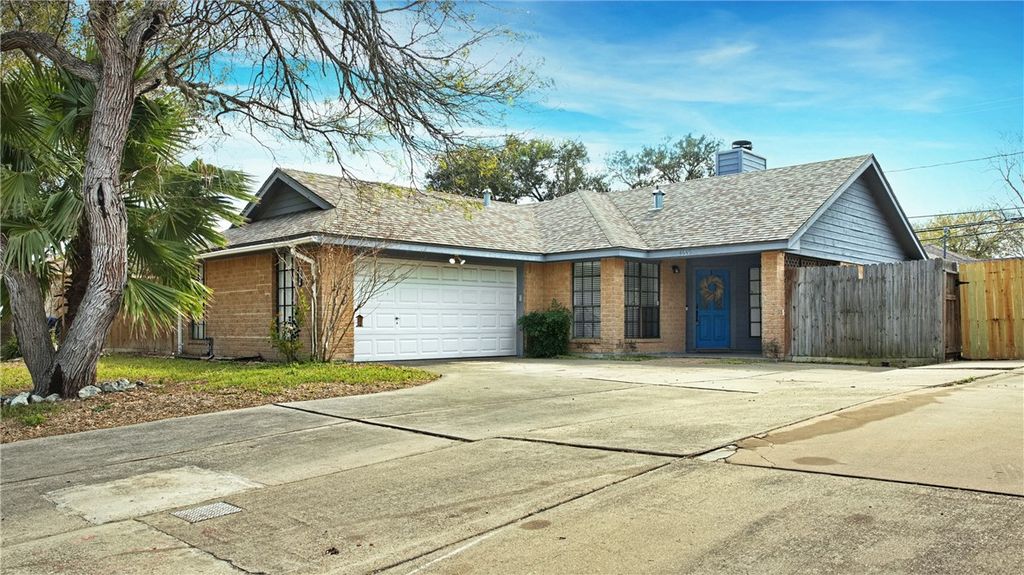 4649 Spring Fork Dr, Corpus Christi, TX 78413
