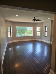 7545 S Yates Boulevard 1, Chicago, IL 60649