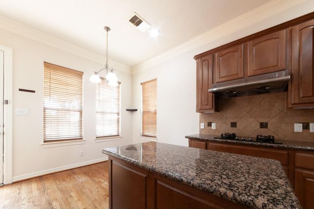 3206 Holly Thicket Drive, Houston, TX 77042