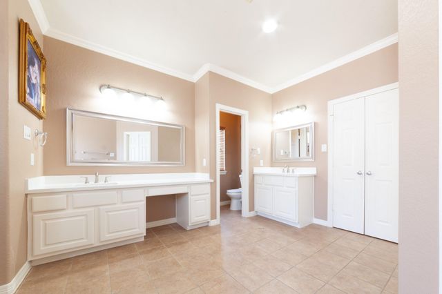 3206 Holly Thicket Drive, Houston, TX 77042