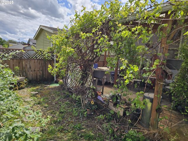 300 Sw 7TH Ave 302, Battle Ground, WA 98604
