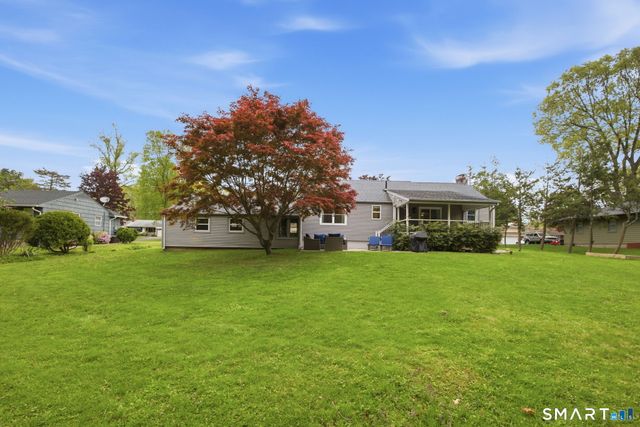 24 Berkshire Drive, Farmington, CT 06032