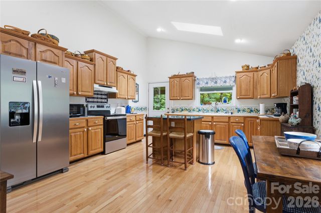100 Foresthill Lane, Whittier, NC 28789