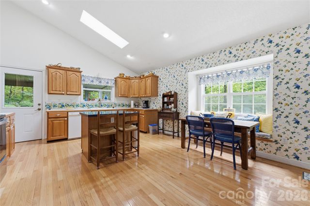 100 Foresthill Lane, Whittier, NC 28789