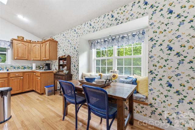 100 Foresthill Lane, Whittier, NC 28789