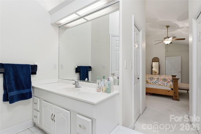 100 Foresthill Lane, Whittier, NC 28789