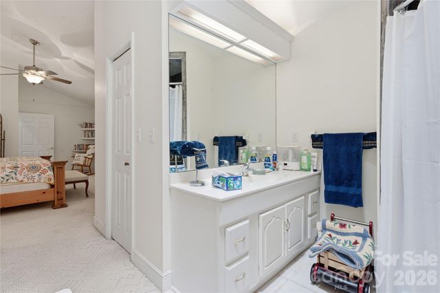 100 Foresthill Lane, Whittier, NC 28789