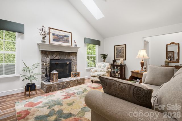 100 Foresthill Lane, Whittier, NC 28789