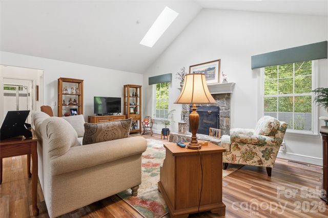 100 Foresthill Lane, Whittier, NC 28789