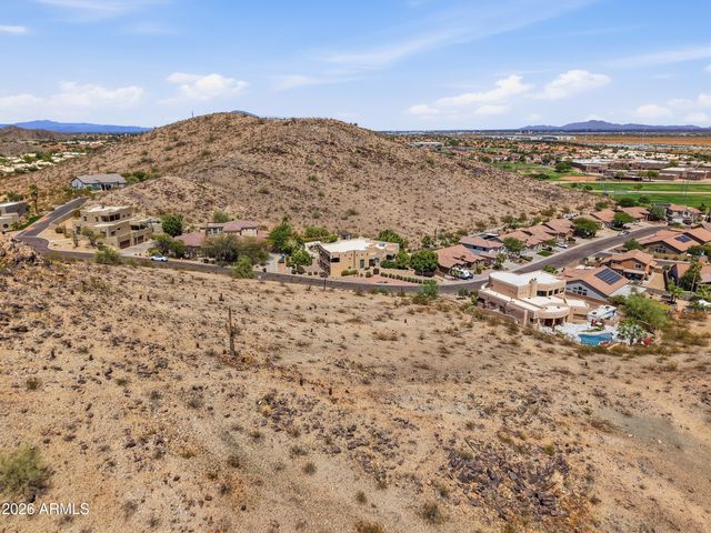 2473 E GLENHAVEN Drive 9, Phoenix, AZ 85048