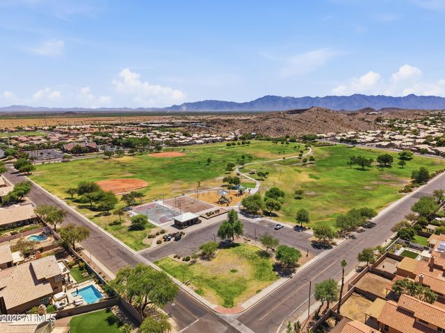 2473 E GLENHAVEN Drive 9, Phoenix, AZ 85048