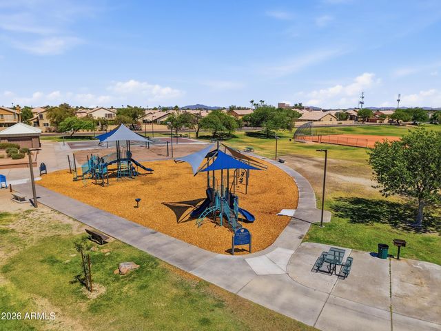 2473 E GLENHAVEN Drive 9, Phoenix, AZ 85048