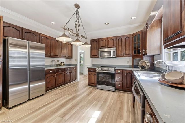 6628 Alley Road A, Summerfield, NC 27358
