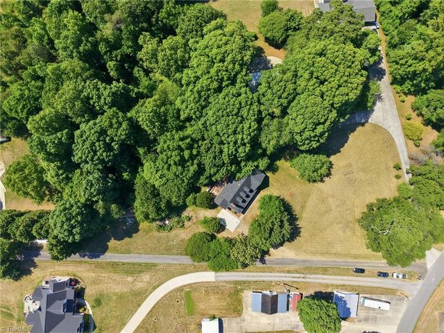6628 Alley Road A, Summerfield, NC 27358
