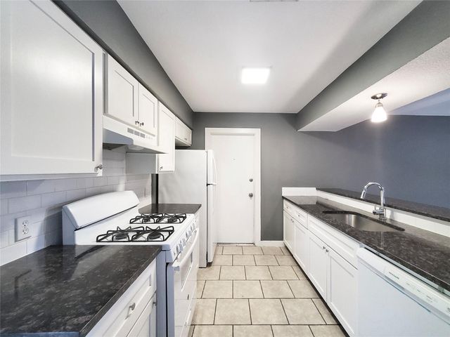 1813 Nicole CIR B, Round Rock, TX 78664