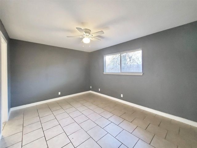 1813 Nicole CIR B, Round Rock, TX 78664