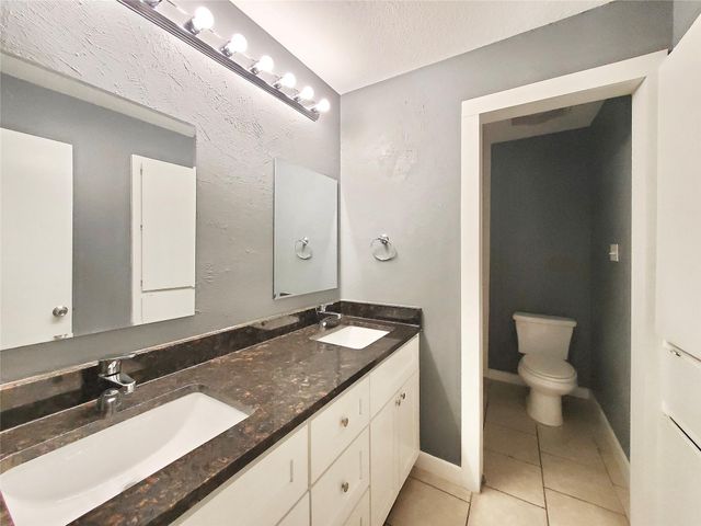 1813 Nicole CIR B, Round Rock, TX 78664