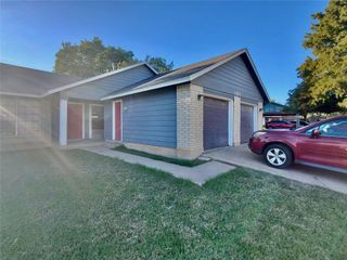 1813 Nicole CIR B, Round Rock, TX 78664