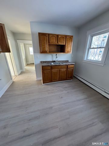 190-192 Brook Street 3, Hartford, CT 06120