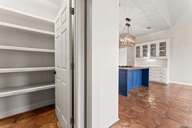 334 Plantation Crest Ct, Baton Rouge, LA 70810