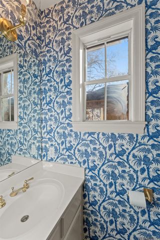 334 Plantation Crest Ct, Baton Rouge, LA 70810