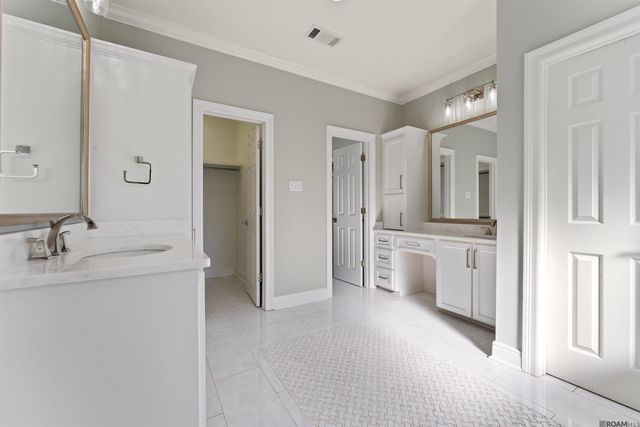 334 Plantation Crest Ct, Baton Rouge, LA 70810