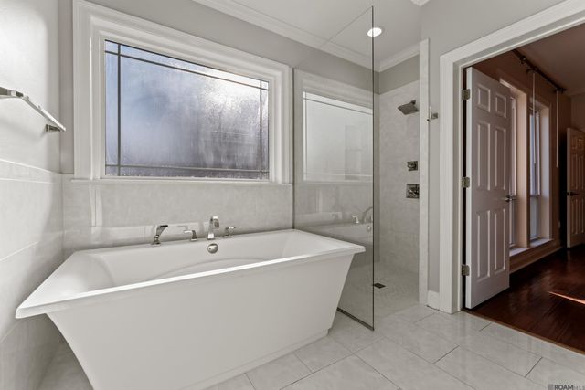 334 Plantation Crest Ct, Baton Rouge, LA 70810