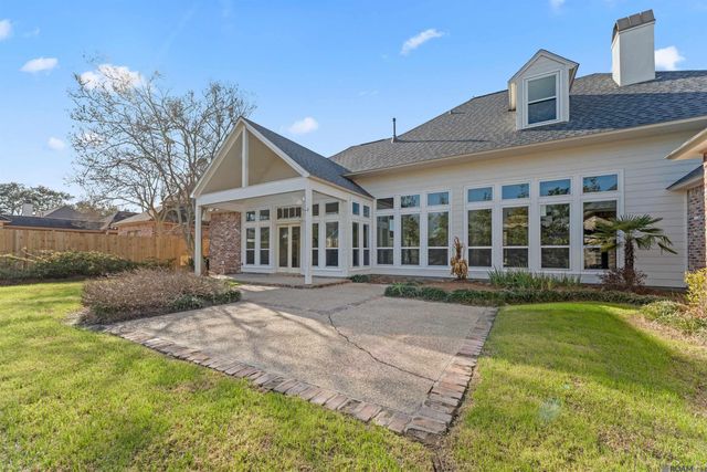 334 Plantation Crest Ct, Baton Rouge, LA 70810