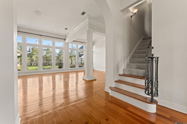 334 Plantation Crest Ct, Baton Rouge, LA 70810