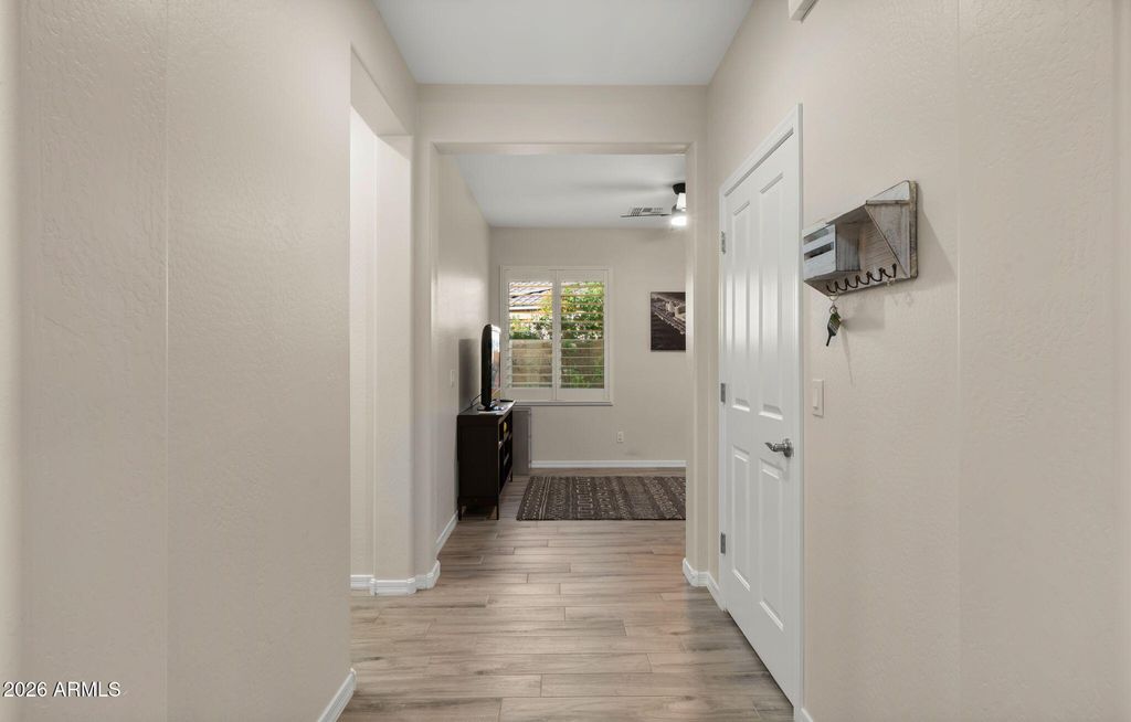 Image 26 of property listing at 9277 W BUCKHORN Trail, Peoria, AZ 85383