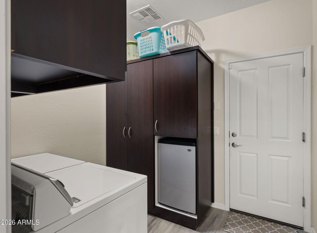 Image 30 of property listing at 9277 W BUCKHORN Trail, Peoria, AZ 85383